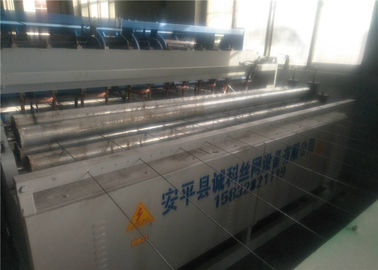 China Pvc bedekte de Schermende Machine van het Draadnetwerk, 3 - 6mm de Industriële Gelaste Machine van het Draadnetwerk met een laag leverancier